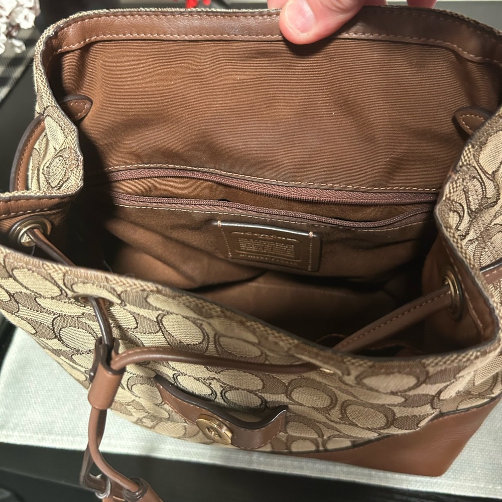 Coach❤️Elle Tan & Brown Signature Canvas And Leather Backpack With COA & Hangtag - Picture 16 of 16